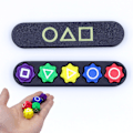Miniatyrbillede 1 af 6: Squid Game 2 Gonggi & Etui Koreansk Grab 5 stone sieves+rectangular box