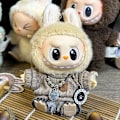 Miniatyrbillede 1 af 5: Sommerudsalg Labubu dukkertøj første generation anden generation blind box Labubu dukkertøj (skjorte + jeans + halskæde) City Ranger