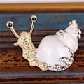 Miniatyrbilde 1 av 5: Emalje sneglebrosje Pin Rhinestone Crystal Collar Dyrebrosje White one size