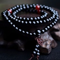 Miniatyrbild 1 av 5: Sandelträ tibetansk buddhism Mala Sandal Bönpärlor 108 pärlor Black