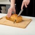Pikkukuva 5 / 8: Leipäveitsi 20 cm, sahalaitainen terä ja mukava kahva