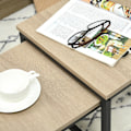 Miniatyrbild 9 av 10: Set med 3 soffbord, sidobord, kapsbord med stålram, soffbord, soffbord, vardagsrumsbord med trälook, naturligt