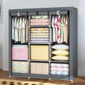 Miniatyrbillede 7 af 10: Tekstilgarderobe - en stor stofgarderobe med hylder til tøj og sko