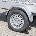 Pikkukuva 5 / 7: Pyöränkiila muovinen musta sis. pidike tasainen
