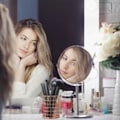 Miniatyrbillede 3 af 7: Rundt stativ til make-up børster