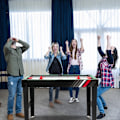 Pikkukuva 1 / 5: 4 in 1 -monipelipöytä, jossa on pöytäjalkapallo, biljardi, ilmakiekko ja pöytätennis arcade-pelisetti