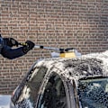 Pikkukuva 7 / 7: Lumiharja vetolastalla ja jääkaavin + teleskooppikahva