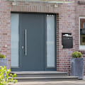 Miniatyrbillede 2 af 9: Sort postkasse med avisholder