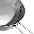 Pikkukuva 5 / 6: Kulho suklaan ja voin sulattamiseen vesihauteessa