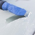 Pikkukuva 5 / 5: Jääkaavin hansikkaalla Fleece