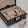 Miniatyrbild 3 av 4: Klockbox – Rymmer 8 klockor, äkta präglat läder