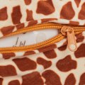 Pikkukuva 6 / 8: Hyppyeläinkirahvi lippalla
