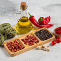 Miniatyrbild 5 av 7: Oljeflaska för servering med vitlök, örter och chili