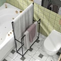 Pikkukuva 9 / 10: Pyyhehylly, Vapaasti seisova pyyheteline 2 pyyhetelineellä, pyyheteline kylpyhuoneeseen, metallia, 66 x 20 x 110 cm, musta