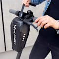 Miniatyrbillede 9 af 9: Vandtæt scooterstyrtaske, løbehjulstaske 3 l, sort