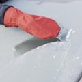 Pikkukuva 4 / 5: Jääkaavin hansikkaalla Fleece