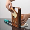 Miniatyrbilde 2 av 5: Risterbrødskjærer, toastskjæreguide, sammenleggbar og justerbar brødkutter