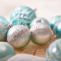 Miniatyrbilde 5 av 5: Gull julekule, julepynt, plastpynt