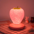 Miniatyrbillede 1 af 5: Sød Natlampe Silikon Jordbær Natlampe Sengelampe 3 Tilstande Berøringsfarve Skiftende Lys - Pink