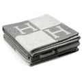 Miniatyrbillede 2 af 5: REMAKE Plaid H Filt Cashmere Blanding Hæklet Bærbar Grå WELLNGS