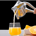 Miniatyrbillede 3 af 3: Manuel Juicer Husholdningsjuicer Lille Bærbar Juicer Multifunktionel Frugtjuicer Manuel Juicer (Generation (510g)),