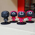 Miniatyrbild 1 av 2: Squid Game Karaktärer Figurer Staty Modell Leksaker Actionfigur Leksakssamling För Fan Samling Ny Triangle
