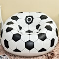 Miniatyrbillede 2 af 5: Oppustelig sofa oppustelig flokket lat sofa sækkestol fodbold design oppustelig stol fodbold luftventilator strandstol udendørs indendørs