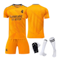 Miniatyrbild 4 av 5: Real Madrid Tröja 24-25 - Barn & Vuxen Set - Bellingham 5 & Mbappe 9 - Fotbollströja - Nr 5 med Strumpor XL(180-185cm)