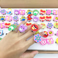 Miniatyrbild 4 av 5: Självlysande ringar LED-diamantblinkande fingerring för barn B pcs
