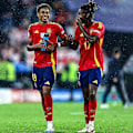 Miniatyrbilde 9 av 10: Lamine Yamal fotballdraktsett 2024 UEFA EM Spania draktsett hjemme nr. 19 LAMINE YAMAL drakt 20