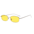 Miniatyrbillede 6 af 7: 2024 Retro Små Solbriller Guld Metal Ramme Rektangel Tilpasset Logo PC Solbriller til Piger Mænd Kvinder lentes de sol UV400 Gold Gray