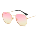 Pikkukuva 1 / 7: Kuusikulmainen metallirunkoiset aurinkolasit tukkumyynti UV400 aurinkolasit retro miehet naiset sävyt aurinkolasit C15 Gold/pink yellow Classic style