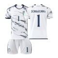 Miniatyrbilde 1 av 11: Fotballdrakt for Italias bortekamp i Europacupen 2023-24 - Verratti 6, Donnarumma 1, Barella 18 No. 1 Away #28