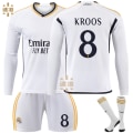 Pikkukuva 1 / 6: 23-24 Real Madrid pitkähihainen jalkapallopaita nro 7 Vinicius 5 Bellingham 10 Modric numero 8 Number 8 26