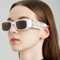 Miniatyrbillede 3 af 7: Rektangulære Metal logo Tilpassede Sorte Solbriller 2024 Luksus Mode Små Kvadratiske Stel Shades Briller Kvinder Mænd C7 Square