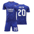 Miniatyrbillede 6 af 11: 21-22 Real Madrid udebane kongeblå nr. 9 Benzema trøje nr. 20 Vinicius 10 Modric 8 Kroos Real Madrid away number 8 28#