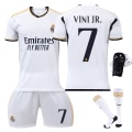 Pikkukuva 2 / 11: 23-24 Real Madrid jalkapallopaita nro 7 Vinicius 5 Bellingham 11 Rodrigo 10 Modric Size 11 socks XXL