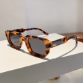 Miniatyrbild 6 av 7: 2024 Anpassade logotyp Specifikationer Herr Tjock Ram Lyx Märkes Solglasögon Svarta Ramar Glasögon Läsglasögon För Herrar Specifikationer För Herrar C12 Rectangle sunglasses