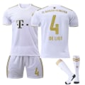 Miniatyrbild 4 av 11: 22-23 Bayern borta vit nr 17 Mane 6 Kimmich 4 De Ligt 25 Muller 10 Sane fotbollströja Size 6 w/ Socks & Gear #20