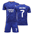 Miniatyrbillede 1 af 11: 21-22 Real Madrid udebane kongeblå nr. 9 Benzema trøje nr. 20 Vinicius 10 Modric 8 Kroos Real Madrid away number 7 22#