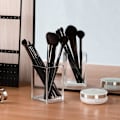 Pikkukuva 2 / 5: Kirkkaat meikkisiveltimien pidikkeet - 2 pakkausta, akryyliset kosmetiikkapensselit ja eyeliner-säilytys lipastoon ja pöytätasolle, kynäteline
