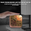 Miniatyrbild 3 av 6: Tyst analog väckarklocka Liten tickless skrivbordsväckarklocka med nattljus Snooze-funktion Batteridriven Vit