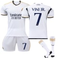 Miniatyrbild 1 av 6: 2023-2024 Real Madrid Hemma Barn Fotbollströja Vinicius Nr 7 VINI JR 20 20 20 no. 7 VINI JR