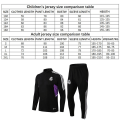 Miniatyrbilde 3 av 3: Real Madrid fotballdrakt sett 22/23 sesong treningsdress SU M