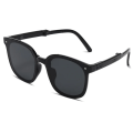 Pikkukuva 1 / 7: 2024 Retro taittuvat aurinkolasit laukulla Muoti Ulkoilu Ajo Kalastus Taitettavat Aurinkolasit Naisille ja Miehille PC-C9 Fashion Folding Sunglasses