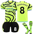 Miniatyrbillede 1 af 2: 2023-2024 Arsenal Udebanekostume til Børn med No. 8 Ødegaard Sokker - Perfekt 16