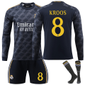 Pikkukuva 1 / 2: Real Madridin Lasten Vieraspitkähihainen Jalkapallopaita, Jalkapalloasusetti 23-24 Nro 8 Kroos No.8 Kroos 24