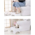 Pikkukuva 9 / 11: WC-jakkara - Ummetusongelmiin - Squatty Potty valkoinen white 750