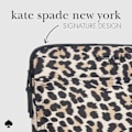 Miniatyrbild 2 av 2: Kate Spade New York Puffer Housse för Bärbar Dator 14" - Klassisk Leopard - för MacBook Pro M3 Max/M3/M2/M2/M1 Max/M1 Pro Klassisk leopard - Duvjacka