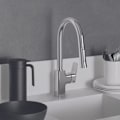 Miniatyrbild 2 av 3: Köksblandare IDEAL STANDARD Blue Start med utdragbar duschslang Grå
